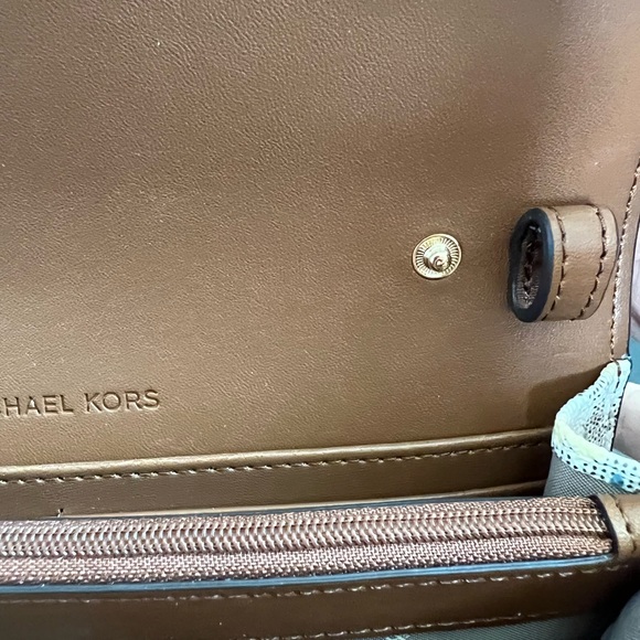 NWT MICHAEL KORS JET SET CHARM LARGE WALLET ON A CHAIN PHONE CROSSBODY BAG - Picture 4 of 14